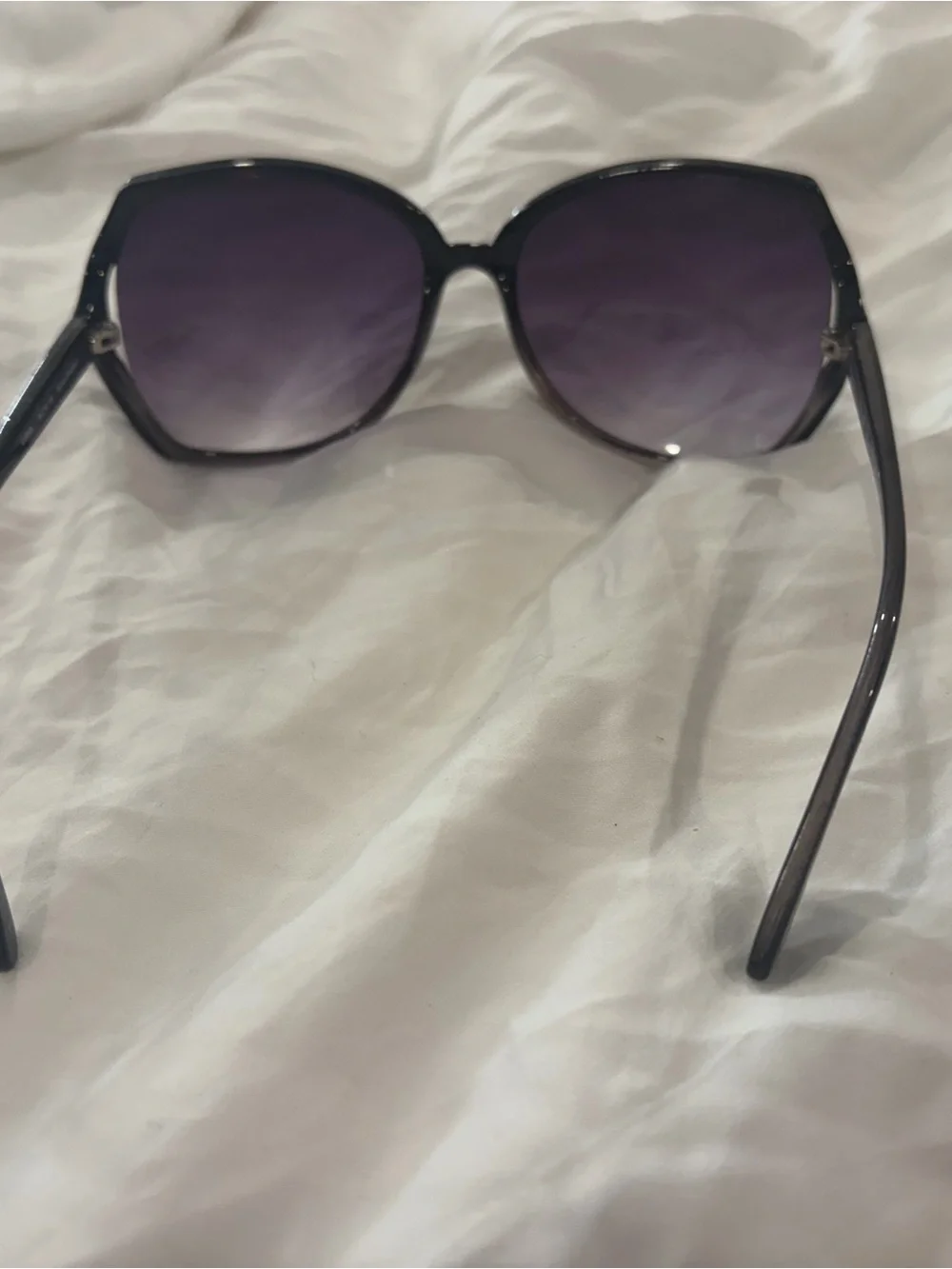 Lucky Brand Black Sunglasses with Gradient Dark Lenses